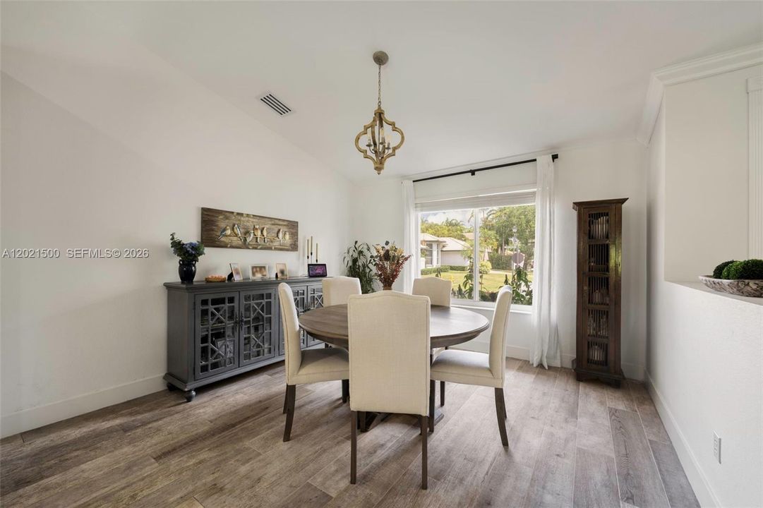 For Sale: $1,530,000 (4 beds, 3 baths, 2836 Square Feet)