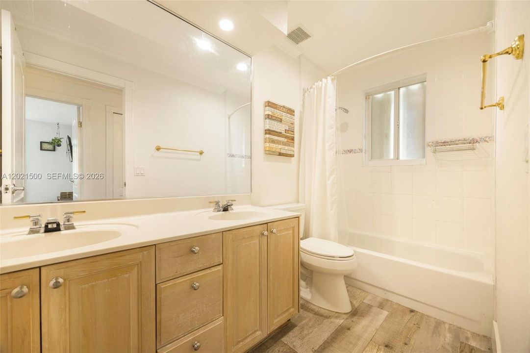 For Sale: $1,530,000 (4 beds, 3 baths, 2836 Square Feet)