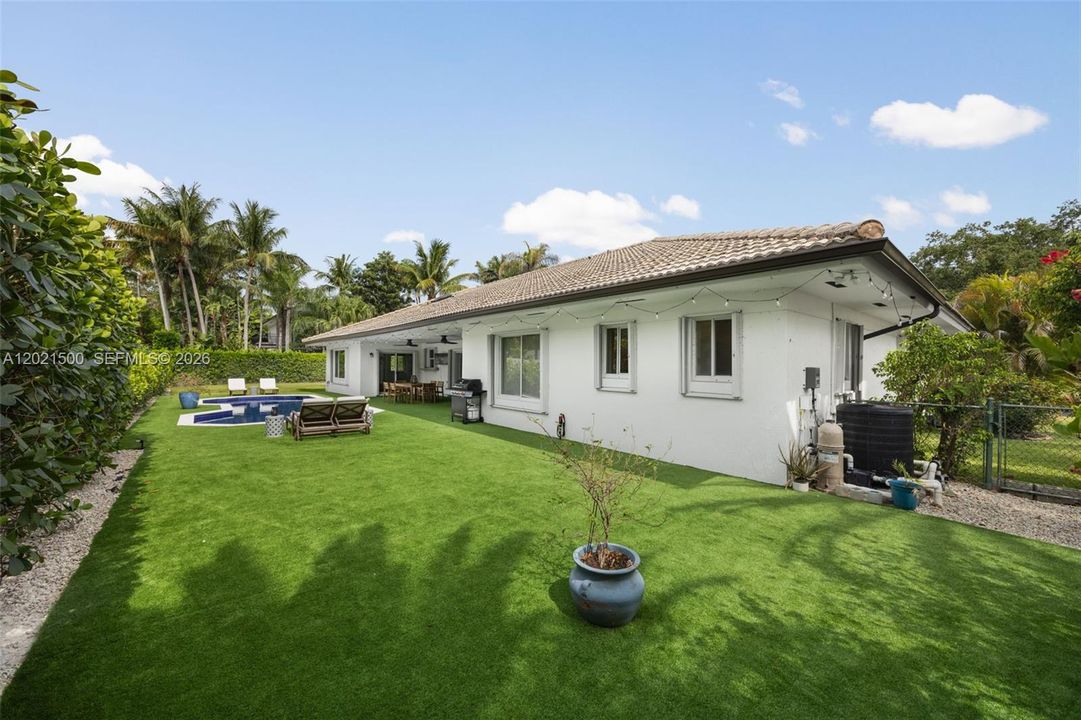 For Sale: $1,530,000 (4 beds, 3 baths, 2836 Square Feet)