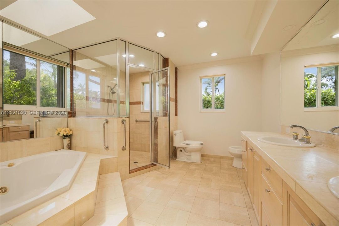 For Sale: $1,530,000 (4 beds, 3 baths, 2836 Square Feet)