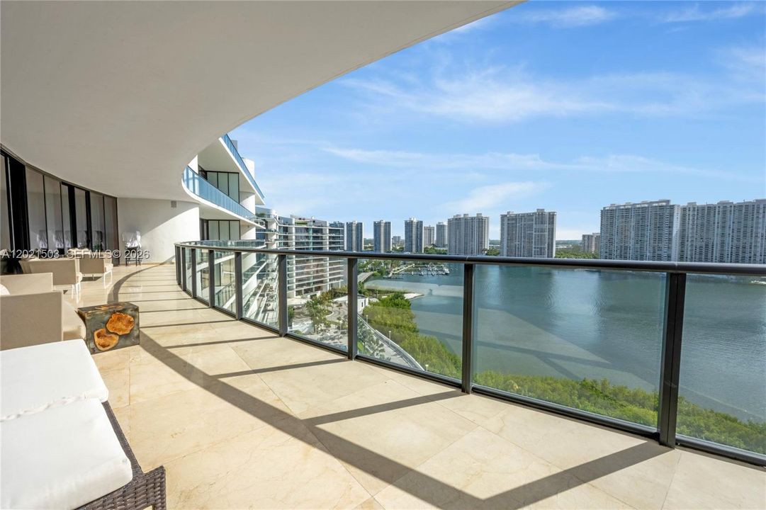 For Sale: $9,900,000 (7 beds, 5 baths, 0 Square Feet)