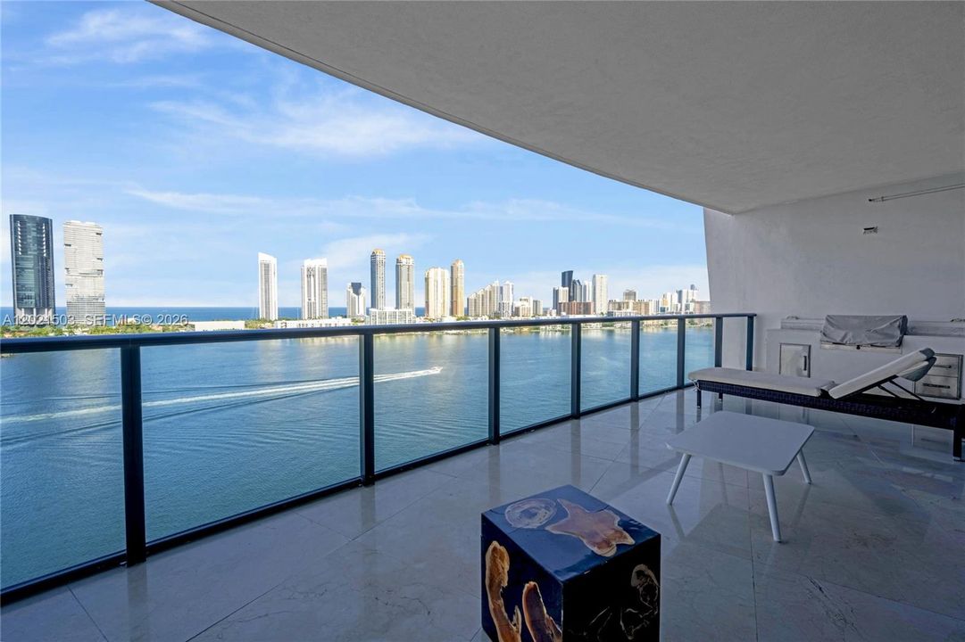 For Sale: $9,900,000 (7 beds, 5 baths, 0 Square Feet)
