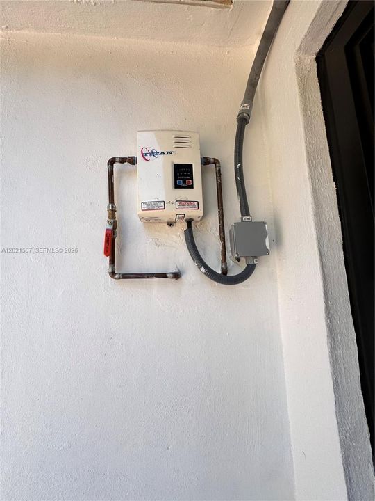 En Venta: $724,900 (4 camas, 2 baños, 1345 Pies cuadrados)
