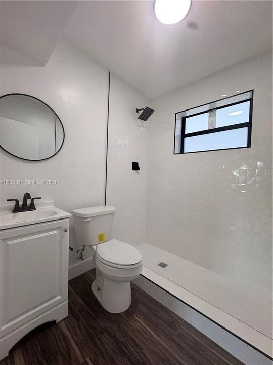 En Venta: $724,900 (4 camas, 2 baños, 1345 Pies cuadrados)