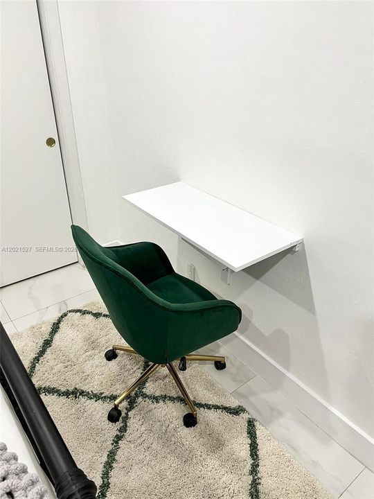 En Renta: $3,000 (2 camas, 1 baños, 2280 Pies cuadrados)