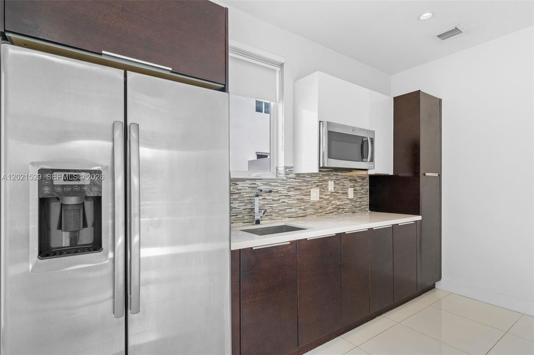 For Sale: $920,000 (4 beds, 3 baths, 2317 Square Feet)
