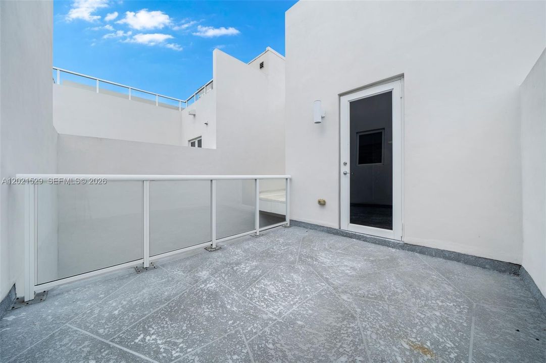 For Sale: $920,000 (4 beds, 3 baths, 2317 Square Feet)
