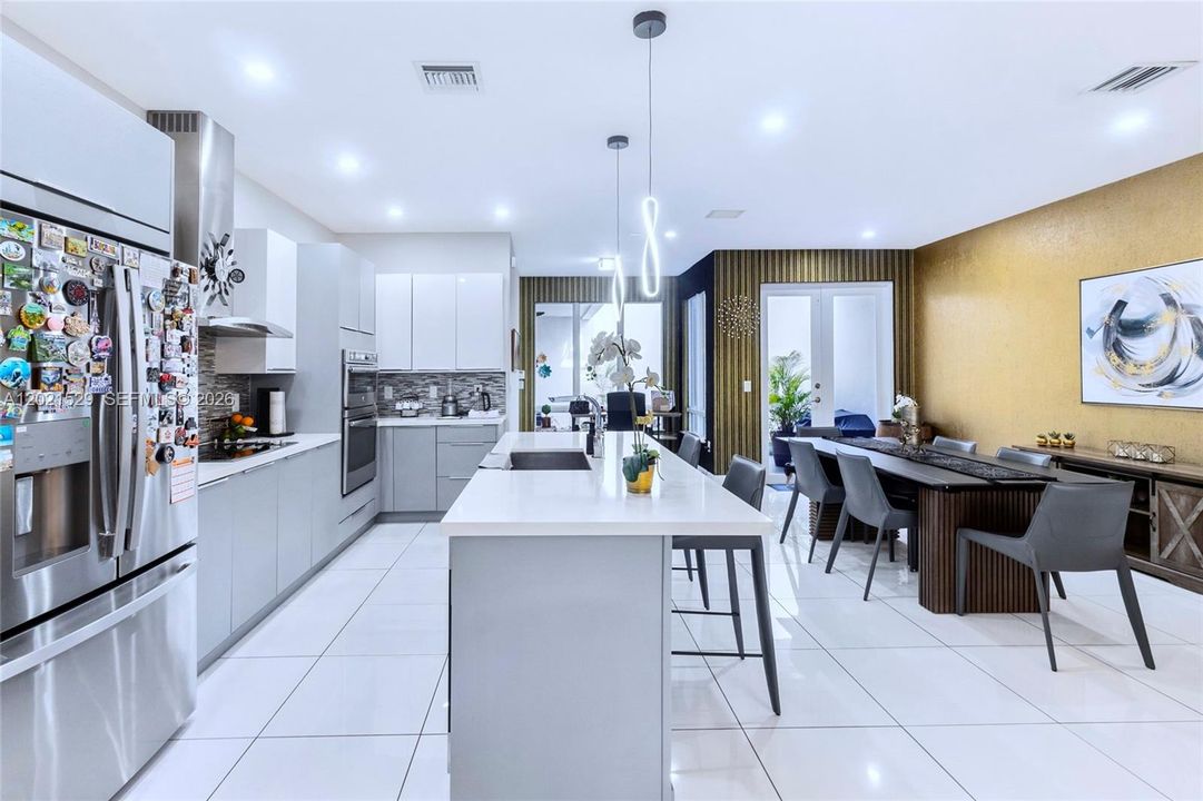 For Sale: $920,000 (4 beds, 3 baths, 2317 Square Feet)
