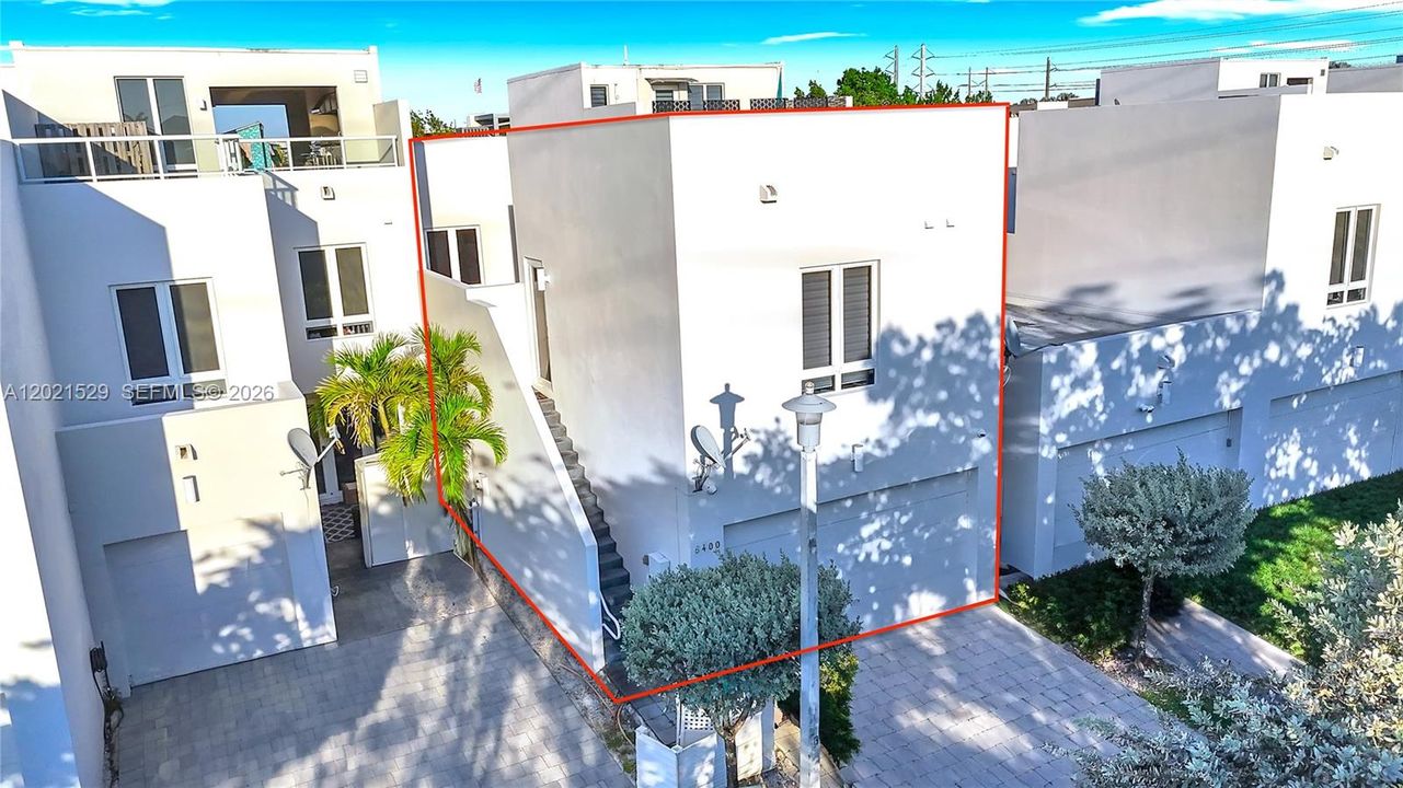 For Sale: $920,000 (4 beds, 3 baths, 2317 Square Feet)