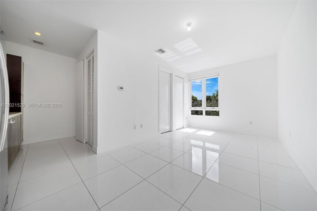 For Sale: $920,000 (4 beds, 3 baths, 2317 Square Feet)