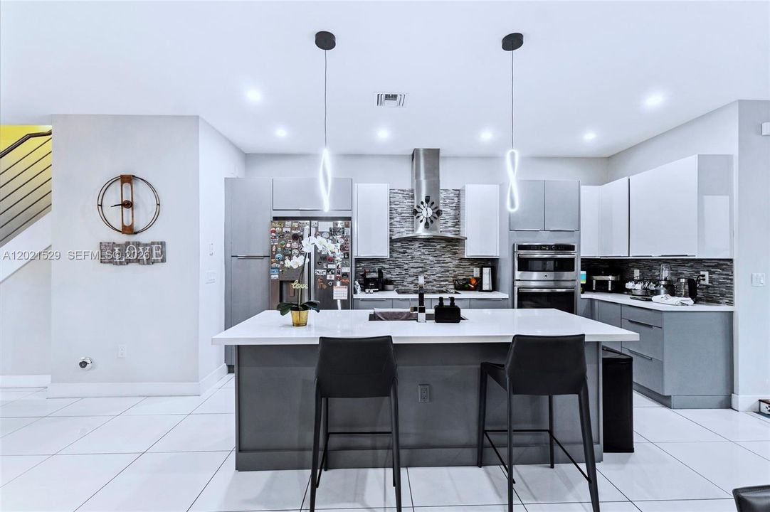 For Sale: $920,000 (4 beds, 3 baths, 2317 Square Feet)