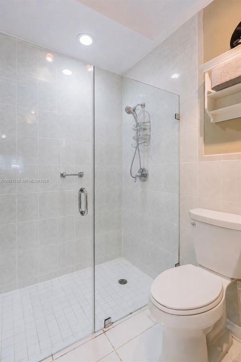 На продажу: $559,000 (3 спален, 2 ванн, 1296 Квадратных фут)