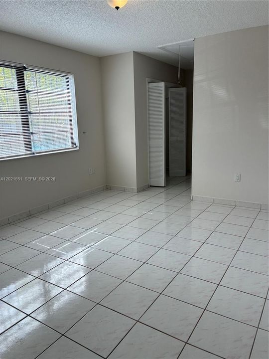 En Renta: $3,300 (3 camas, 2 baños, 1611 Pies cuadrados)
