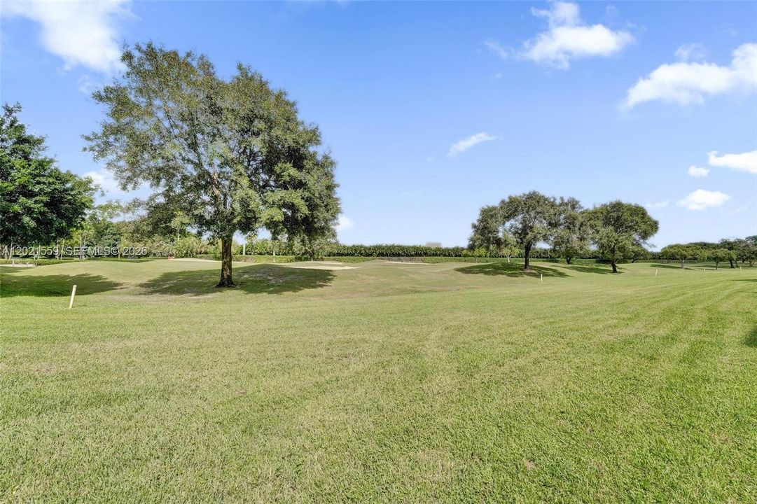 For Sale: $290,000 (2 beds, 2 baths, 1385 Square Feet)