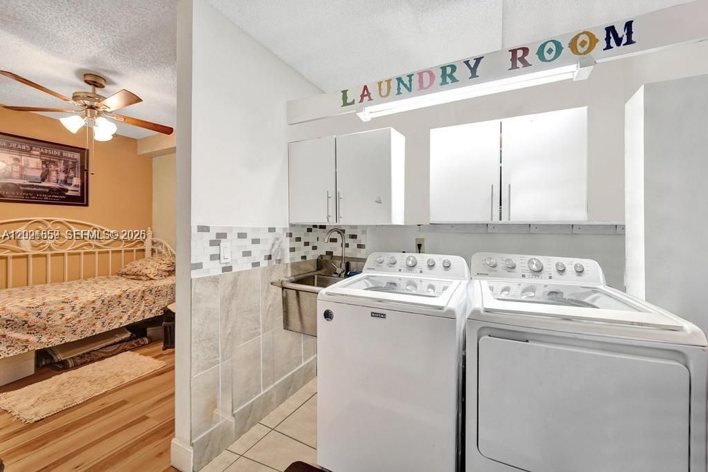 For Sale: $290,000 (2 beds, 2 baths, 1385 Square Feet)