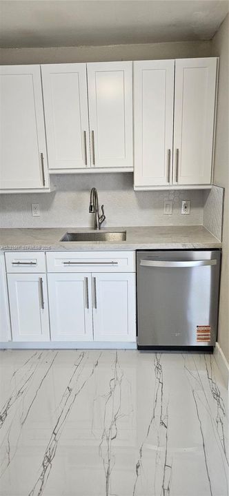 For Rent: $1,950 (2 beds, 1 baths, 9693 Square Feet)