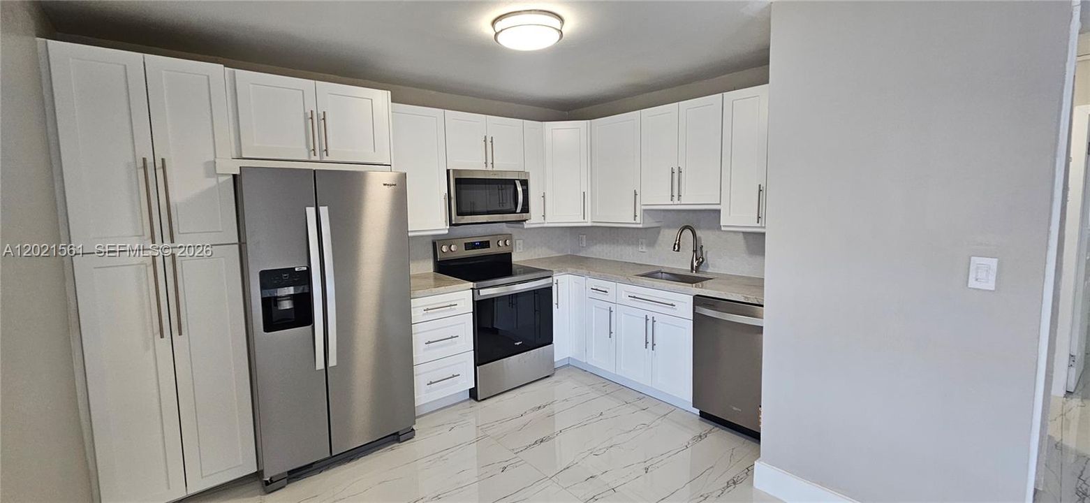 For Rent: $1,950 (2 beds, 1 baths, 9693 Square Feet)