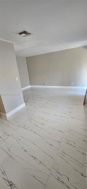 For Rent: $1,950 (2 beds, 1 baths, 9693 Square Feet)