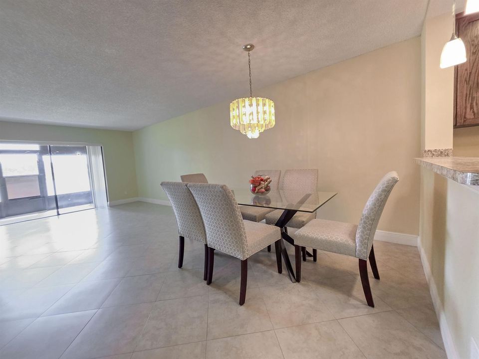 Dining/ Living