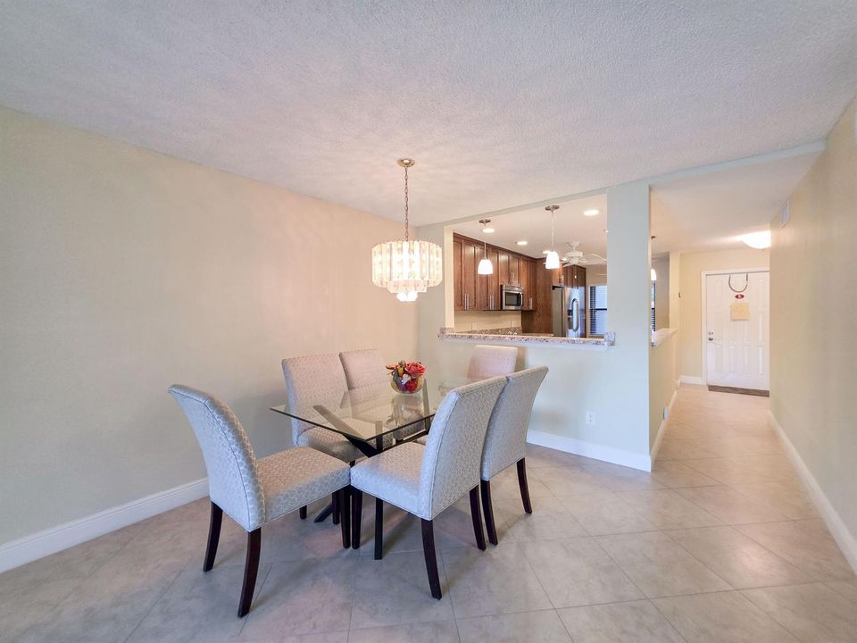 Dining/ Living