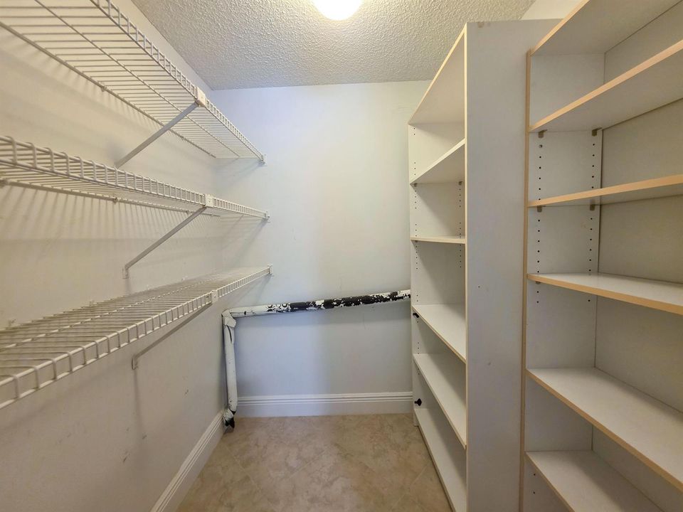 Secondary bedroom Closet