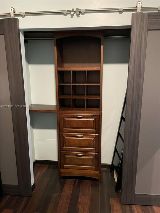 Den closet