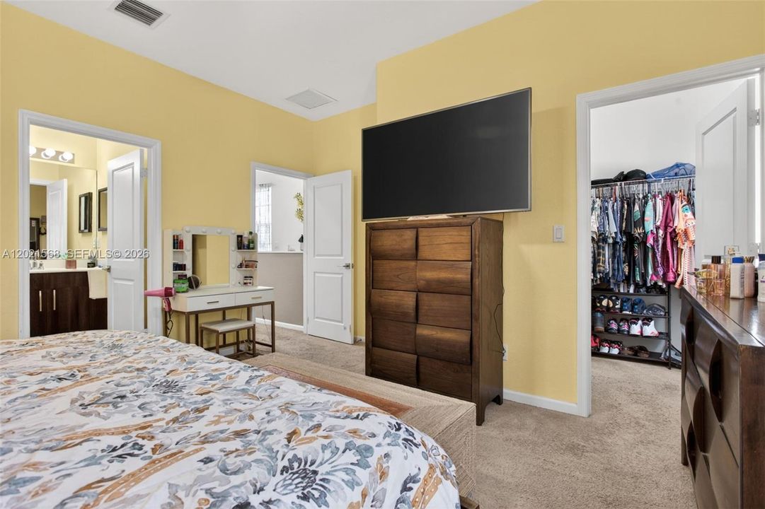 В аренду: $2,600 (3 спален, 2 ванн, 1496 Квадратных фут)