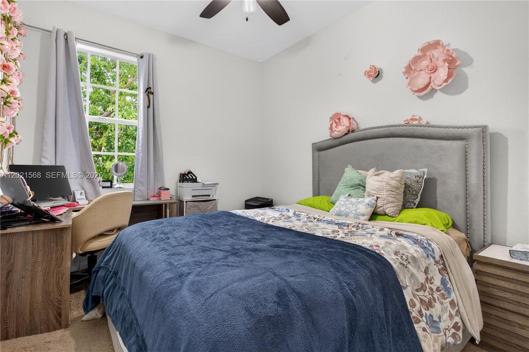 В аренду: $2,600 (3 спален, 2 ванн, 1496 Квадратных фут)
