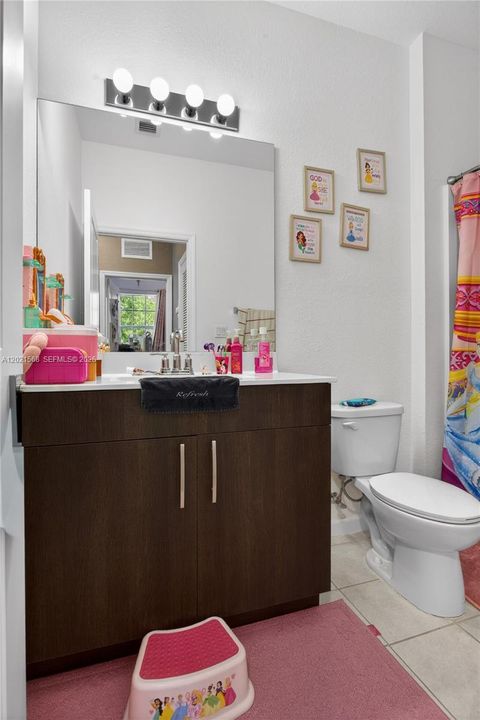 В аренду: $2,600 (3 спален, 2 ванн, 1496 Квадратных фут)