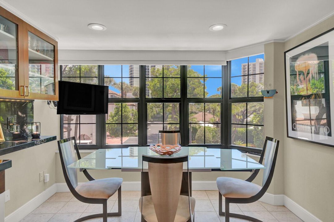 OPEN GOURMET QUARTZITE KITCHEN