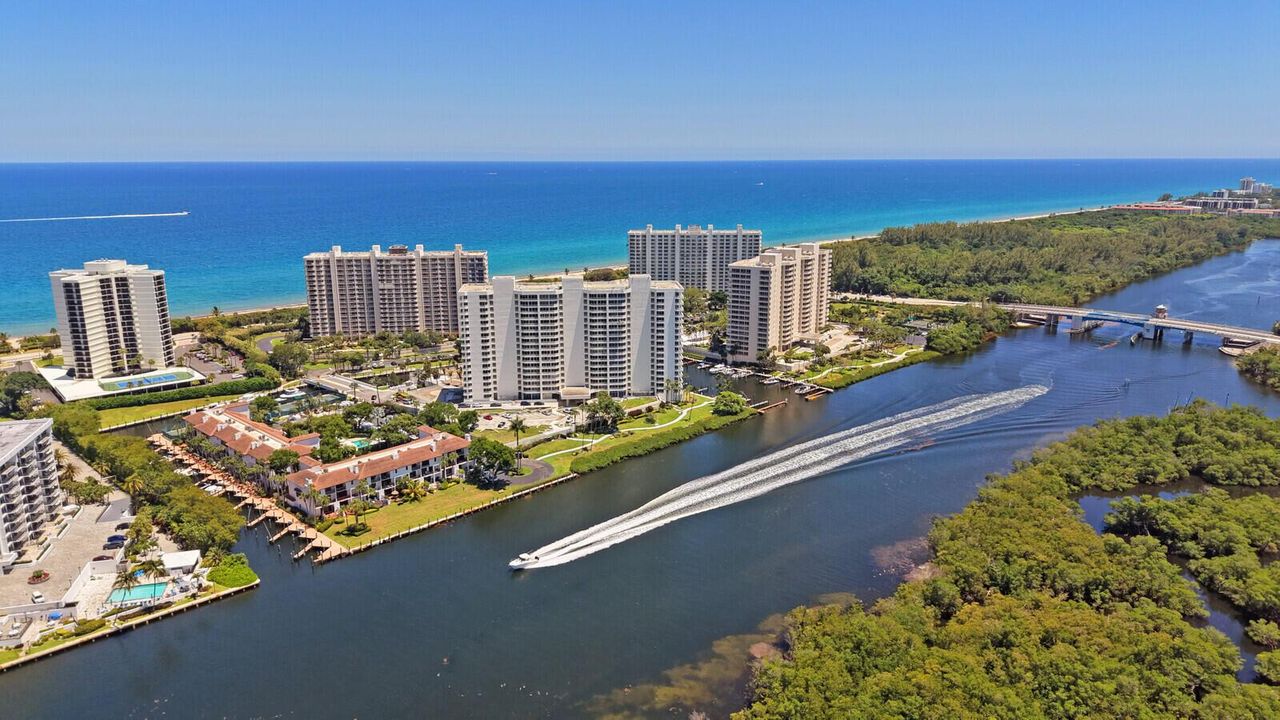 DIRECT INTRACOASTAL TOWNHOUSES