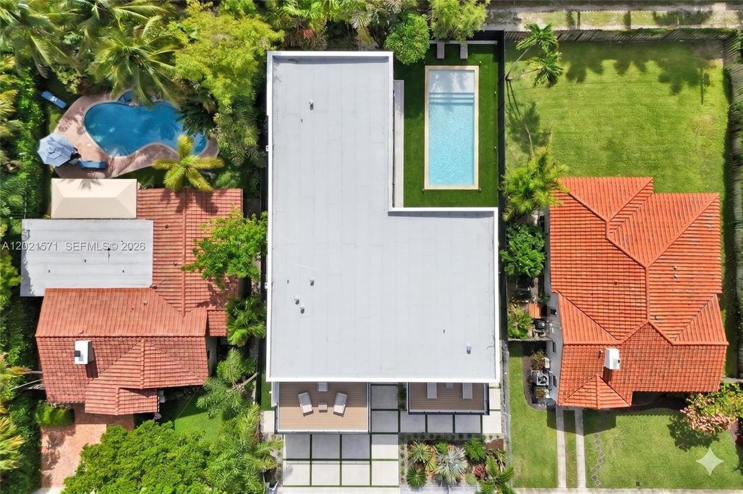 На продажу: $4,200,000 (6 спален, 7 ванн, 0 Квадратных фут)