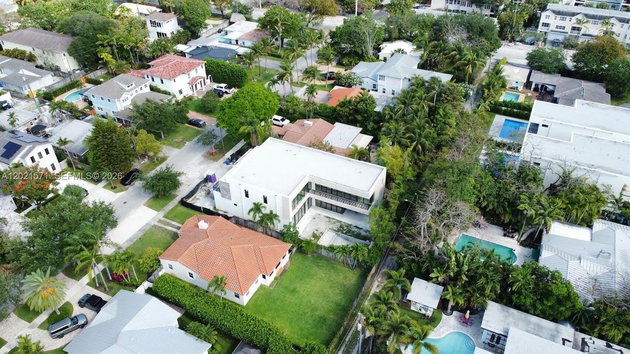 На продажу: $4,200,000 (6 спален, 7 ванн, 0 Квадратных фут)