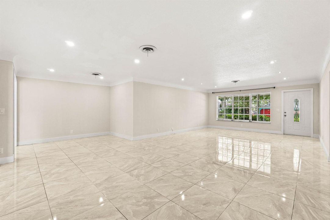 009-1290Southwest8thStreet-BocaRaton-FL-