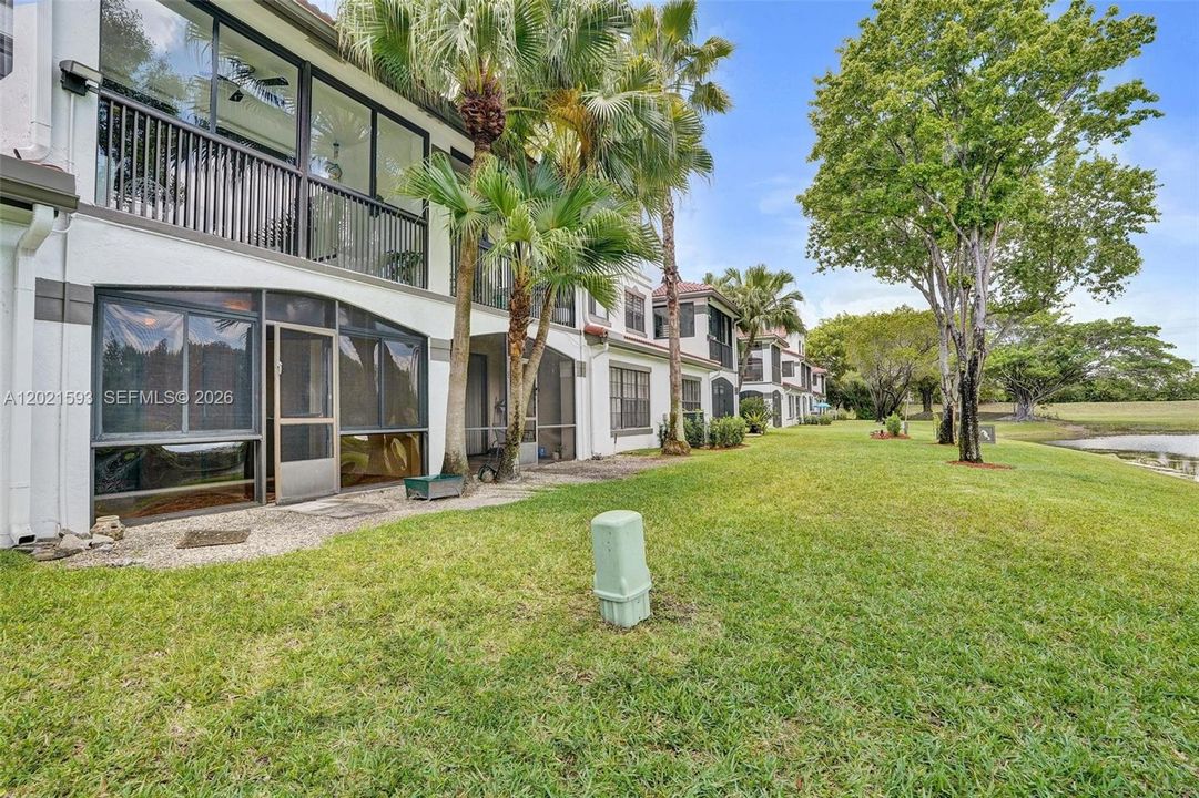 В аренду: $2,850 (2 спален, 2 ванн, 1105 Квадратных фут)
