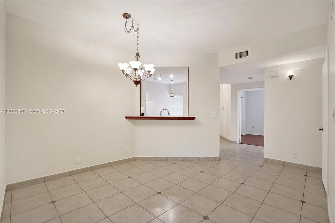 В аренду: $2,850 (2 спален, 2 ванн, 1105 Квадратных фут)