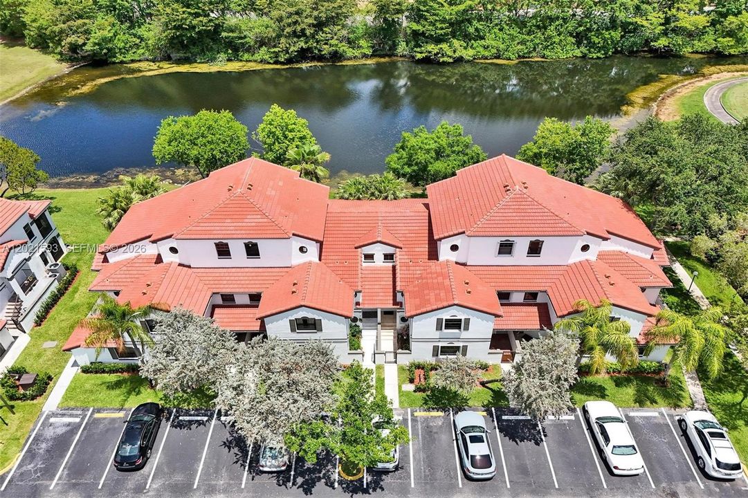 В аренду: $2,850 (2 спален, 2 ванн, 1105 Квадратных фут)