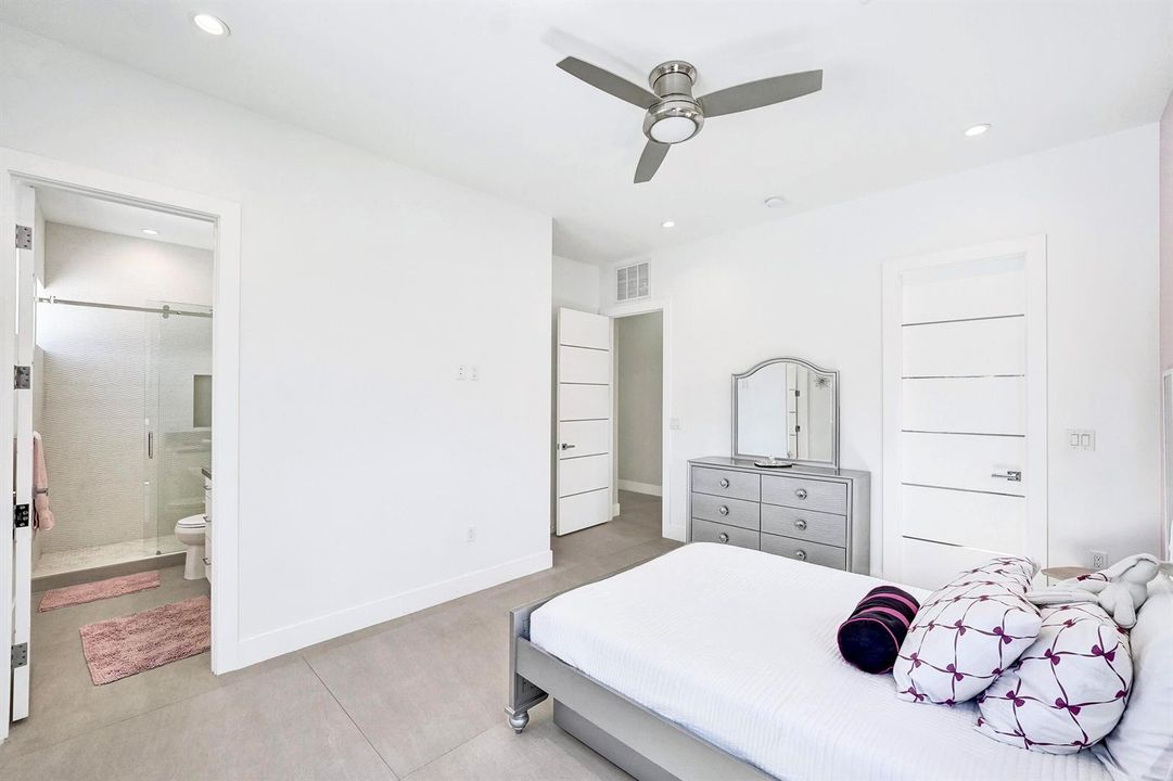 Bedroom - Pink