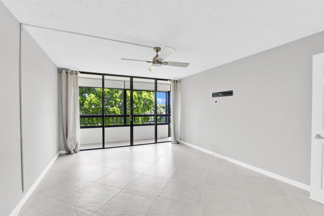 6420 Boca del Mar Dr 405 ppl suite2