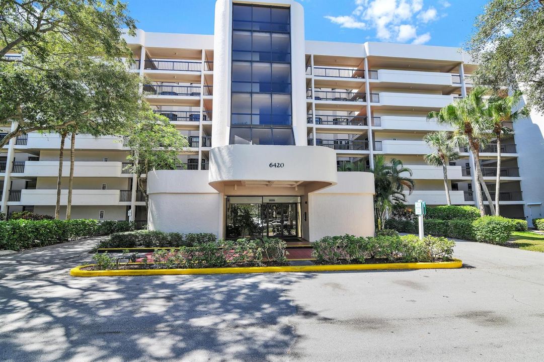 6420 Boca del Mar Dr front