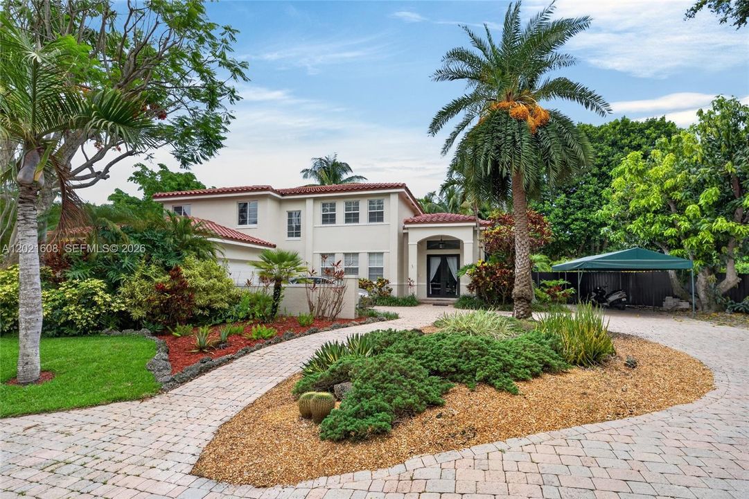 En Venta: $1,490,000 (5 camas, 3 baños, 3408 Pies cuadrados)