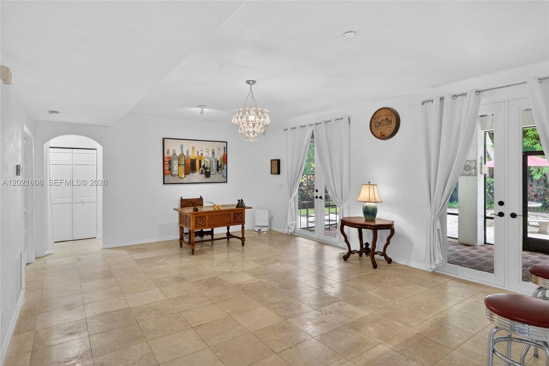 En Venta: $1,490,000 (5 camas, 3 baños, 3408 Pies cuadrados)