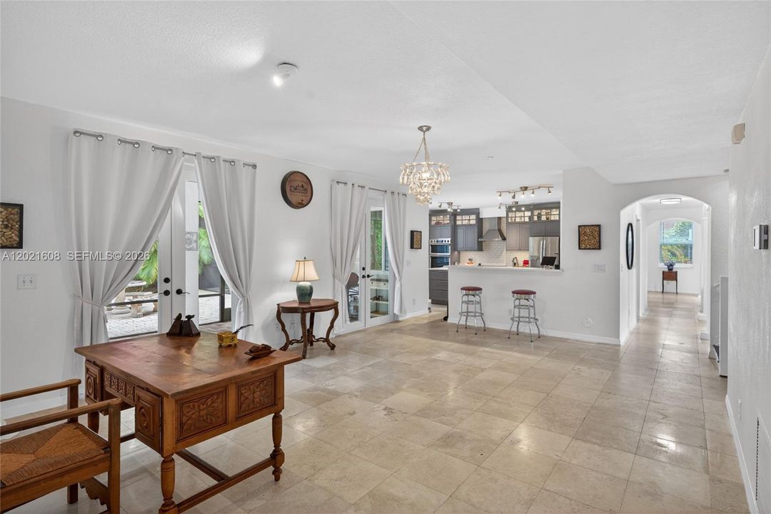 En Venta: $1,490,000 (5 camas, 3 baños, 3408 Pies cuadrados)