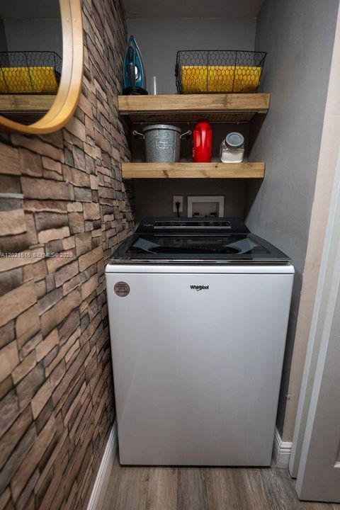 For Rent: $2,800 (3 beds, 2 baths, 1633 Square Feet)
