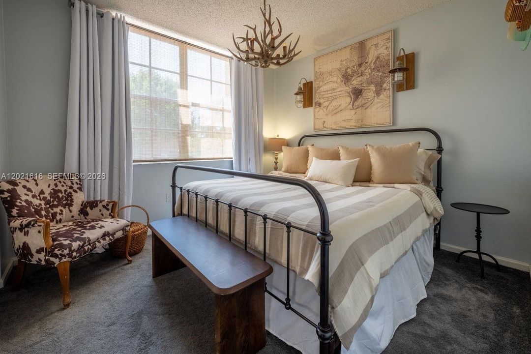 For Rent: $2,800 (3 beds, 2 baths, 1633 Square Feet)