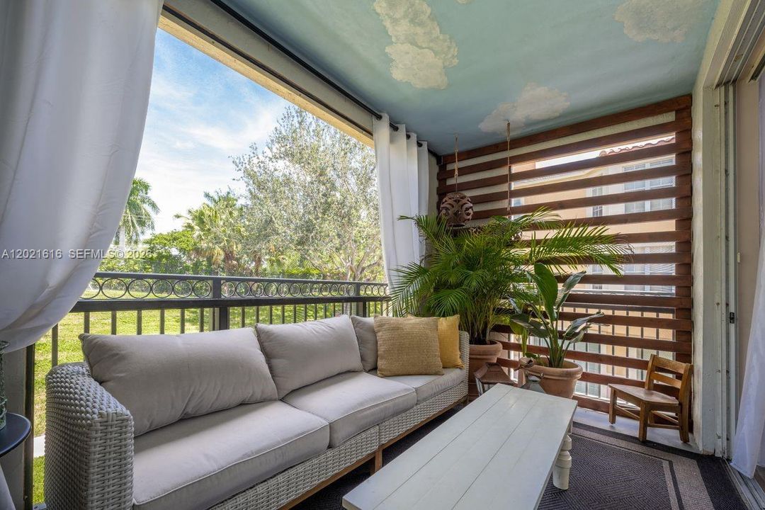 For Rent: $2,800 (3 beds, 2 baths, 1633 Square Feet)