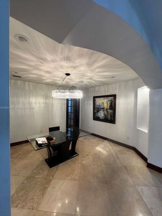 For Sale: $1,395,000 (5 beds, 4 baths, 3780 Square Feet)