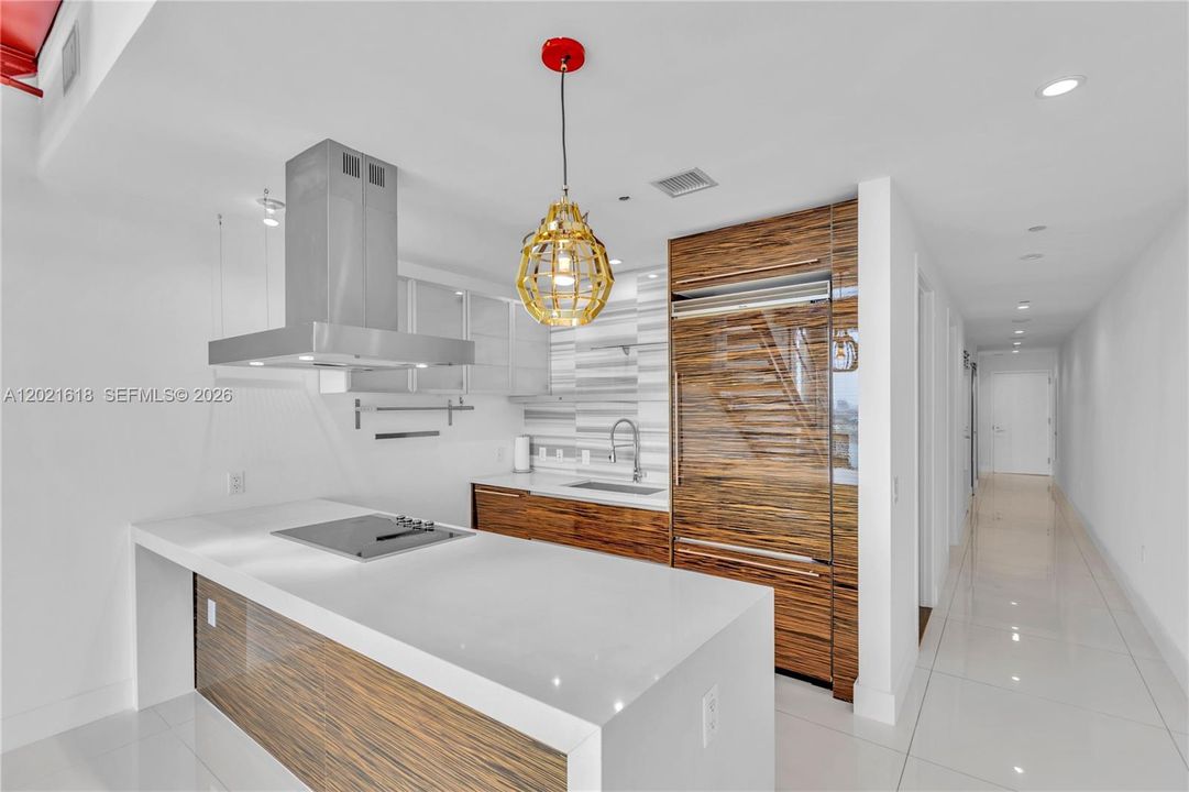 For Sale: $1,190,000 (2 beds, 2 baths, 1695 Square Feet)
