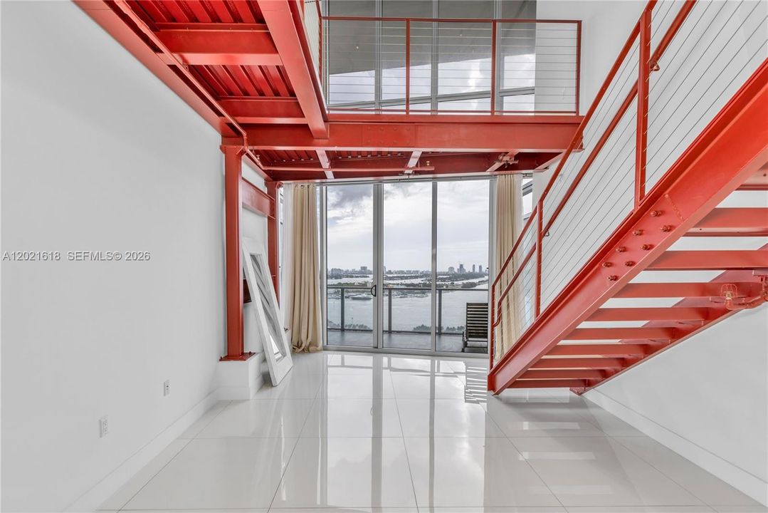 For Sale: $1,190,000 (2 beds, 2 baths, 1695 Square Feet)
