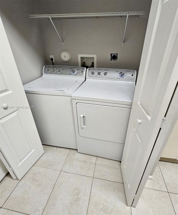 For Rent: $2,600 (2 beds, 2 baths, 1264 Square Feet)